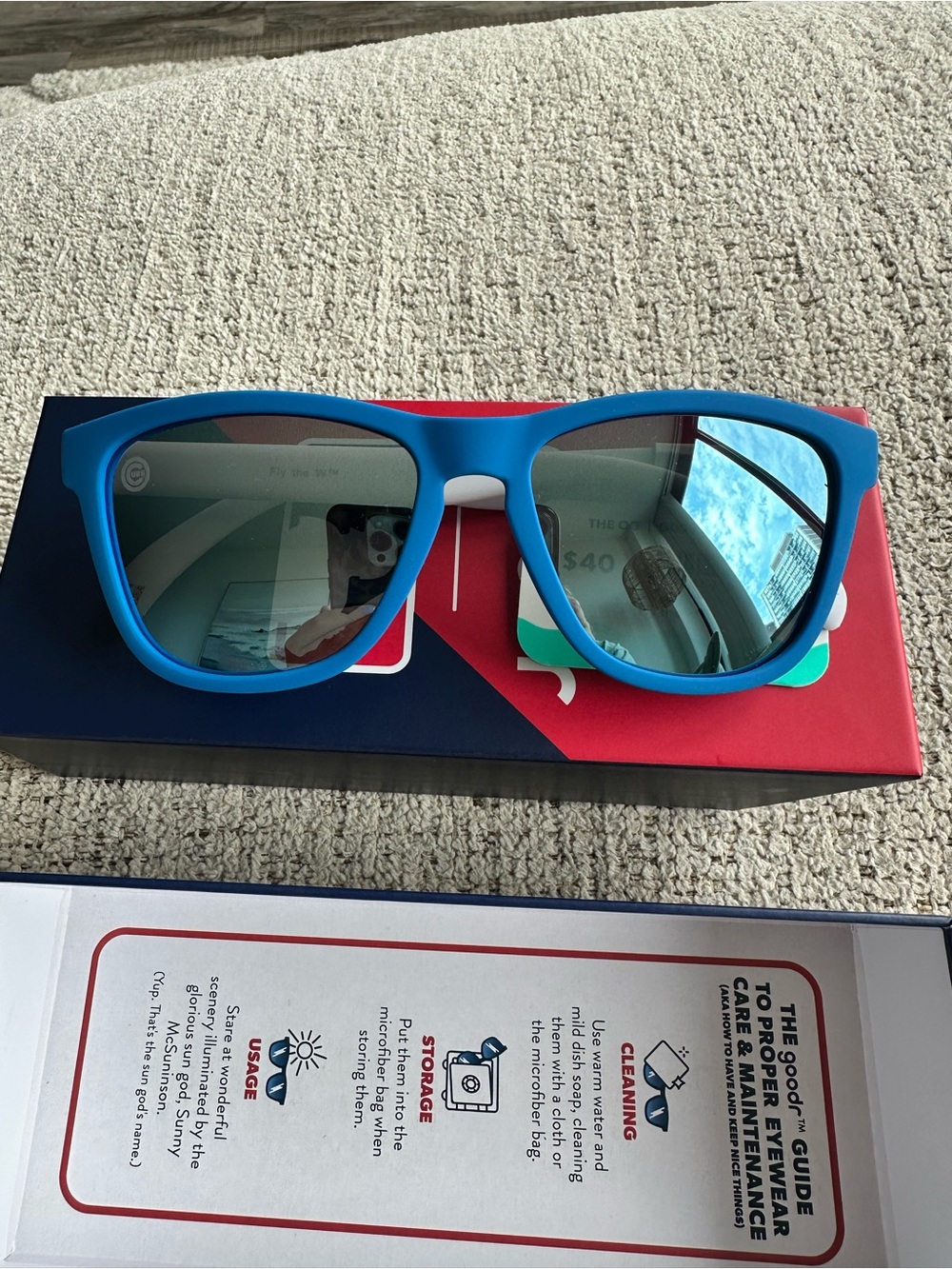 Chicago Cubs Goodr Sunglasses NWT